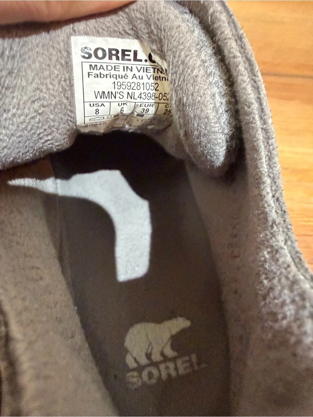 SOREL WOMEN'S KINETIC IMPACT CARIBOU PLUS WATERPROOF grey Size 8